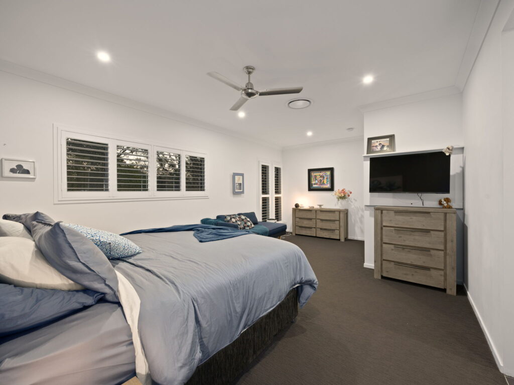 70 Crest Ridge Parade, Brookwater, QLD 4300