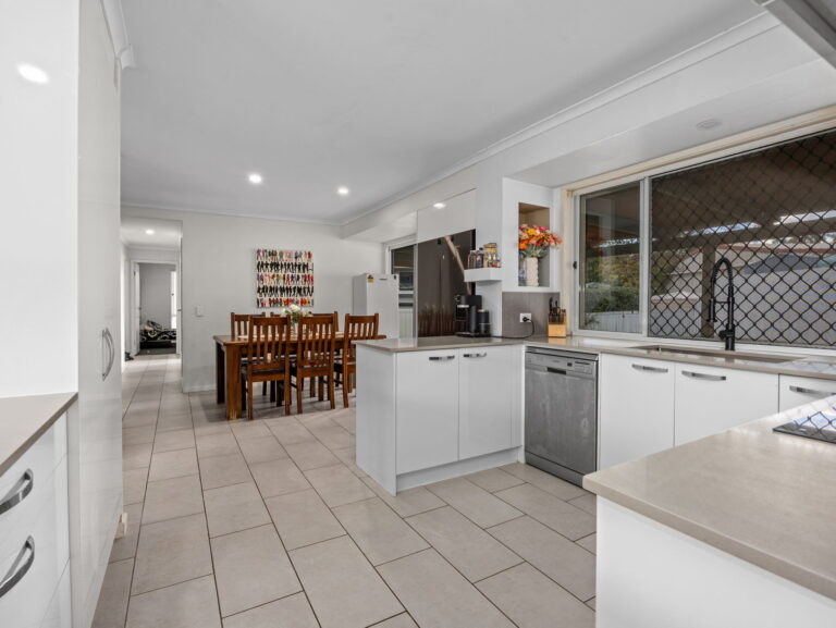 23 Allamanda Drive, Camira, QLD 4300