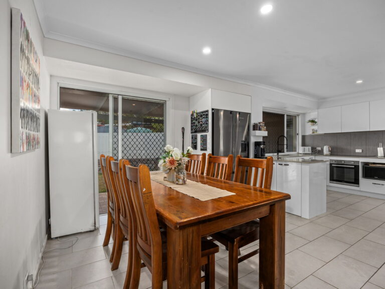 23 Allamanda Drive, Camira, QLD 4300