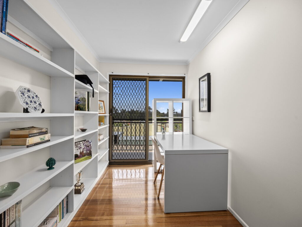 7 Merritt Street, Flinders View, QLD 4305