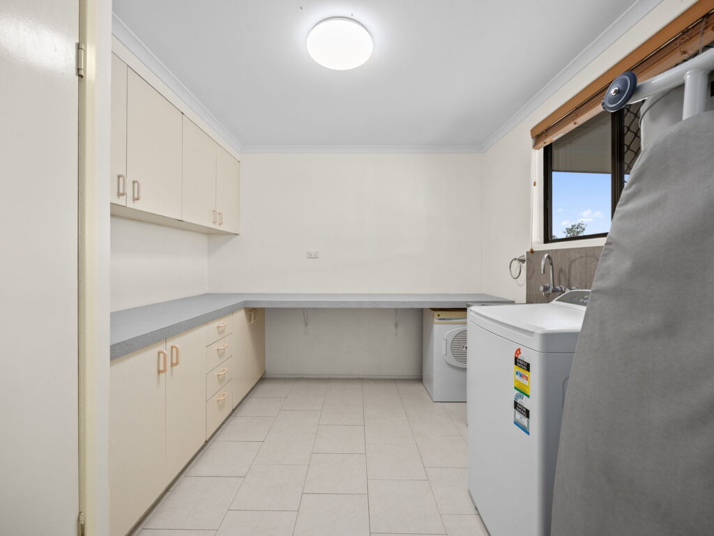 7 Merritt Street, Flinders View, QLD 4305