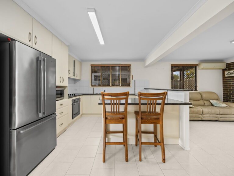 7 Merritt Street, Flinders View, QLD 4305