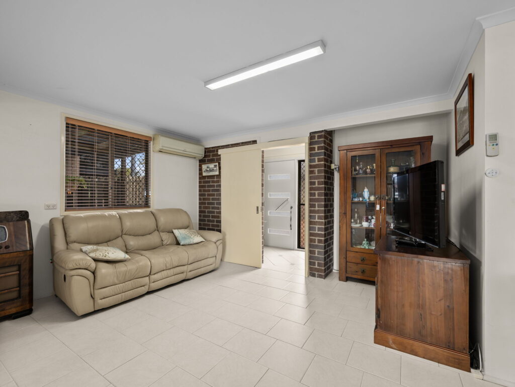 7 Merritt Street, Flinders View, QLD 4305