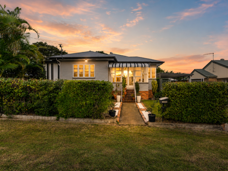 82 Cothill Road, Silkstone, QLD 4304