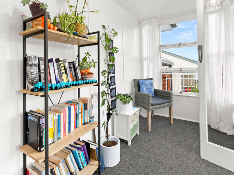 82 Cothill Road, Silkstone, QLD 4304