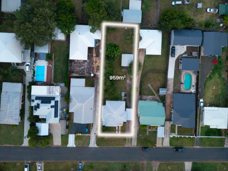 82 Cothill Road, Silkstone, QLD 4304