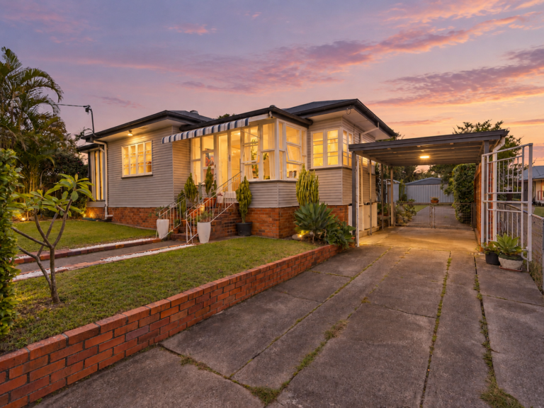 82 Cothill Road, Silkstone, QLD 4304