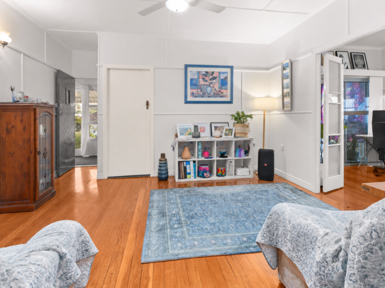 82 Cothill Road, Silkstone, QLD 4304