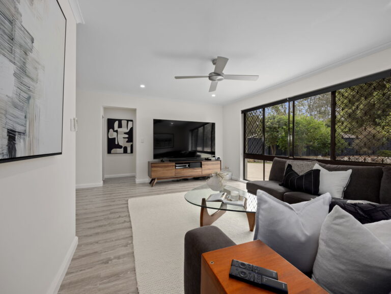 6 Pitman Court, Camira, QLD 4300