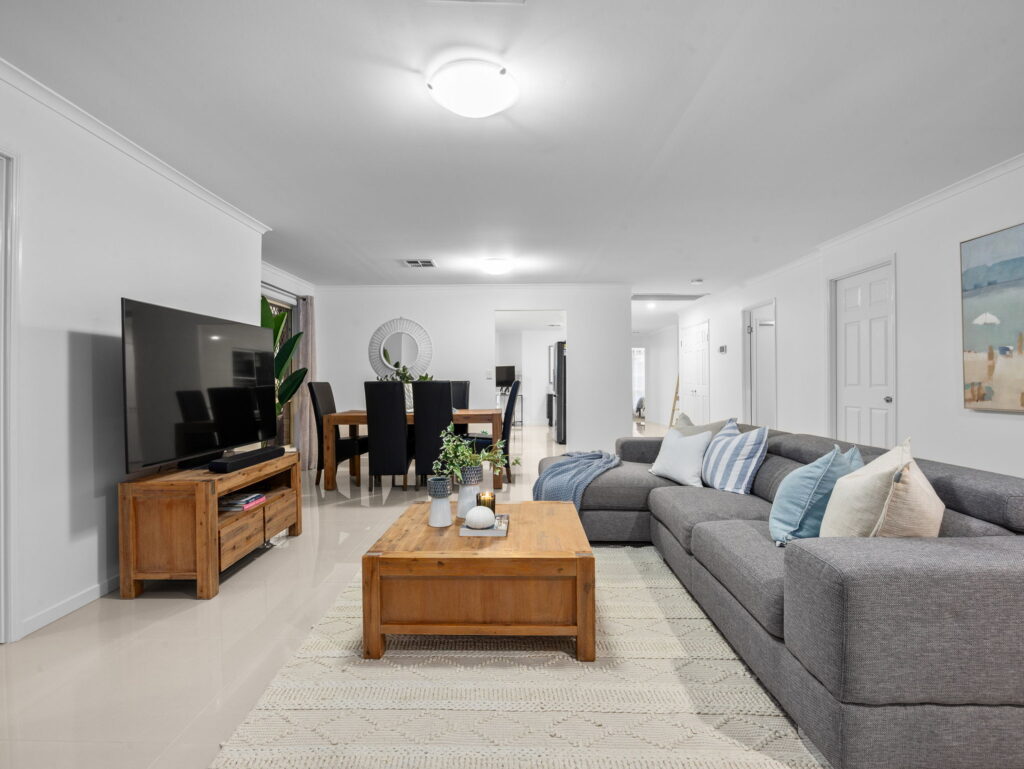 35 Carissa Street, Sinnamon Park, QLD 4073