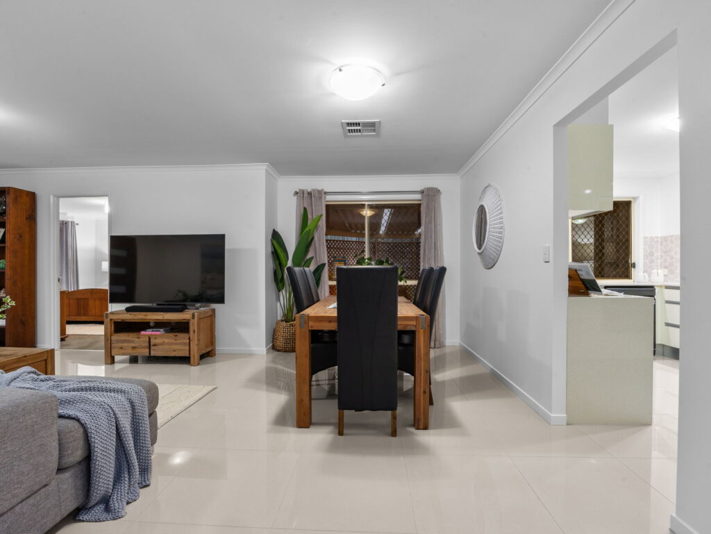 35 Carissa Street, Sinnamon Park, QLD 4073