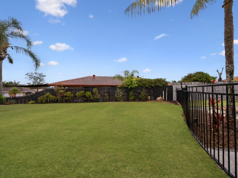 11 Pinto Court, Yamanto, QLD 4305