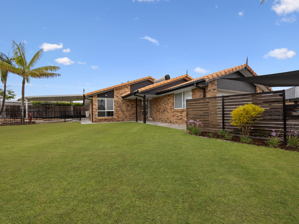 11 Pinto Court, Yamanto, QLD 4305