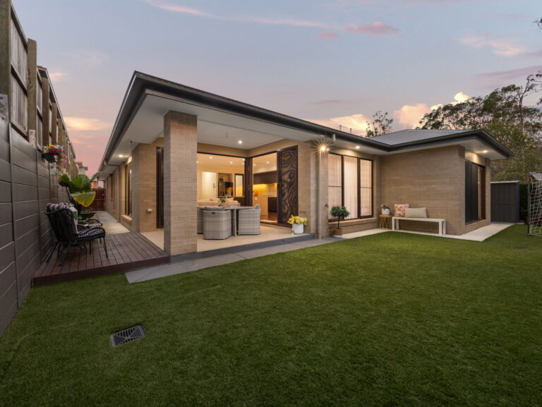 6 William Street, Deebing Heights, QLD 4306