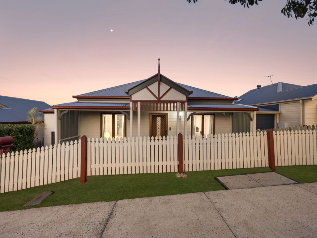 48 Grand Canyon Drive, Springfield Lakes, QLD 4300