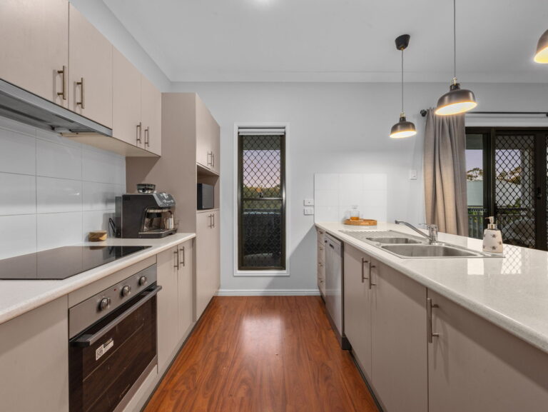 48 Grand Canyon Drive, Springfield Lakes, QLD 4300