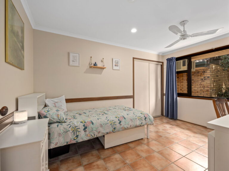 40 Islandview Street, Barellan Point, QLD 4306