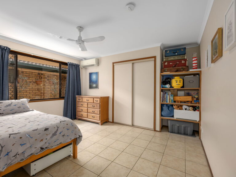 40 Islandview Street, Barellan Point, QLD 4306