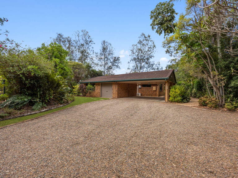 40 Islandview Street, Barellan Point, QLD 4306