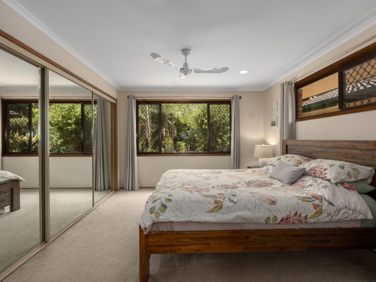 40 Islandview Street, Barellan Point, QLD 4306