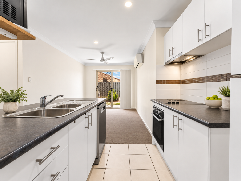 40/8 Rosegum Place, Redbank Plains, QLD 4301
