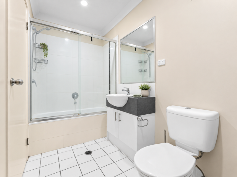 40/8 Rosegum Place, Redbank Plains, QLD 4301