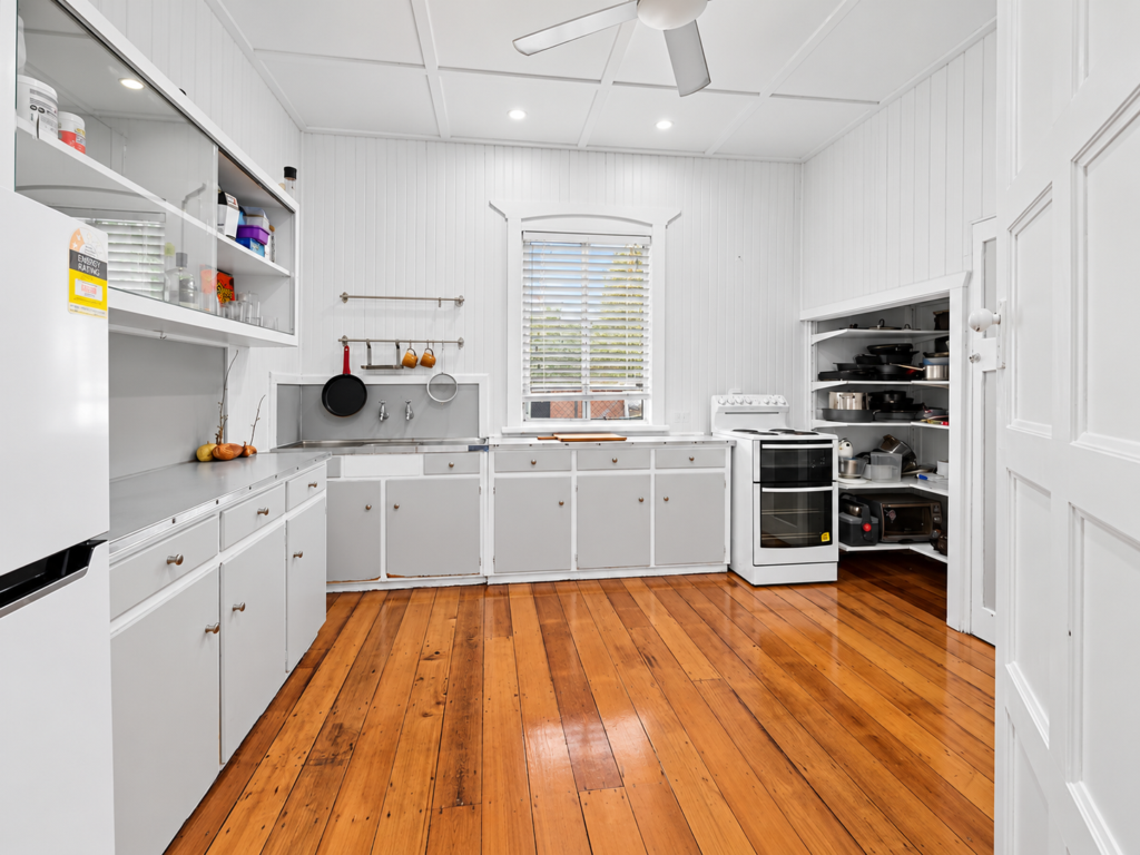 26 North Station Road, North Booval, QLD 4304