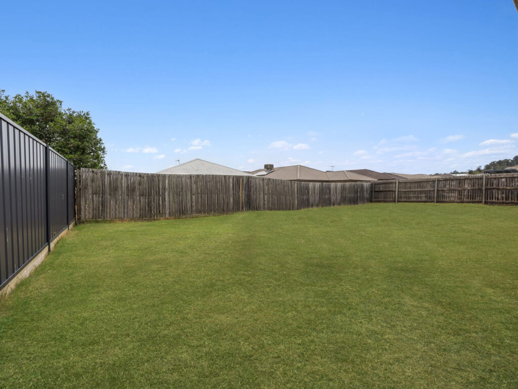 7 Tawney Street, Lowood, QLD 4311