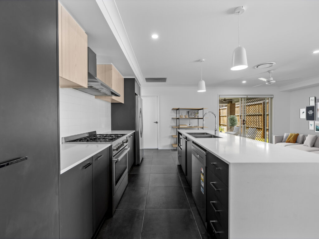 6 Loggers Court, White Rock, QLD 4306