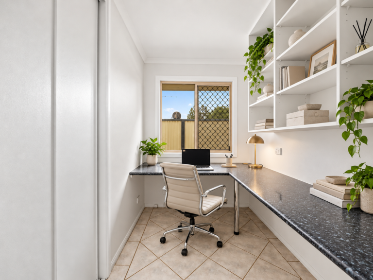 5 Nigel Street, Redbank Plains, QLD 4301