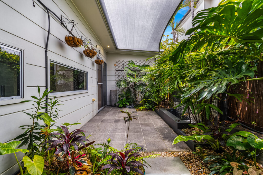 112 Valentine Circuit, Augustine Heights, QLD 4300
