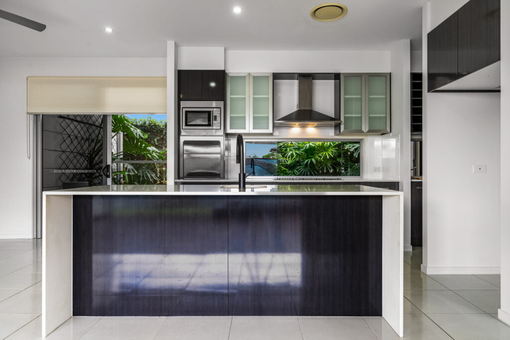 112 Valentine Circuit, Augustine Heights, QLD 4300