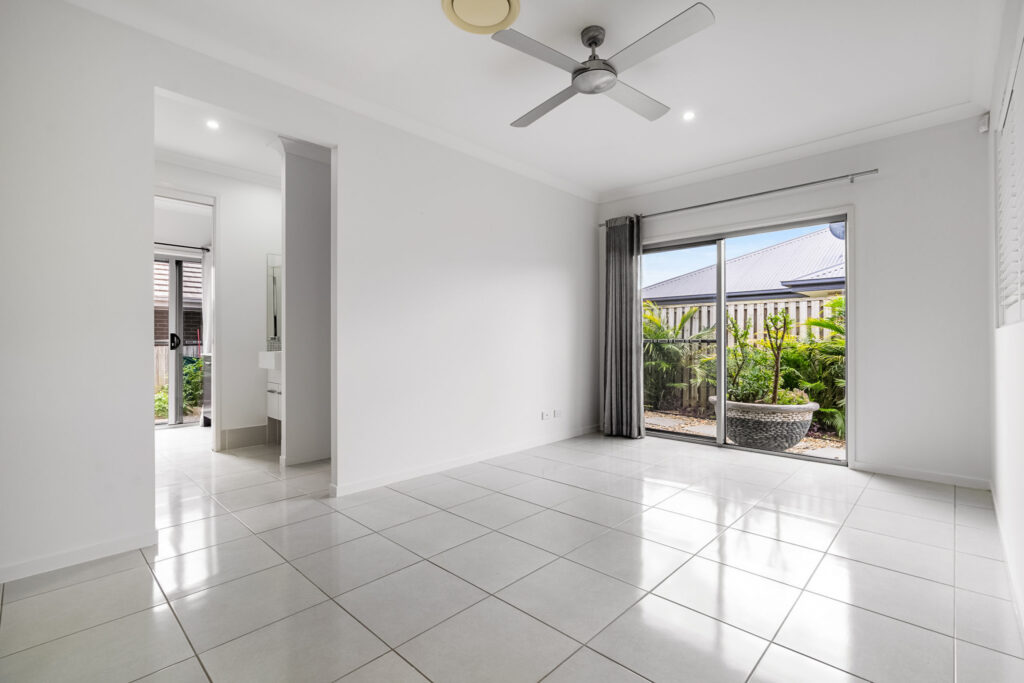 112 Valentine Circuit, Augustine Heights, QLD 4300