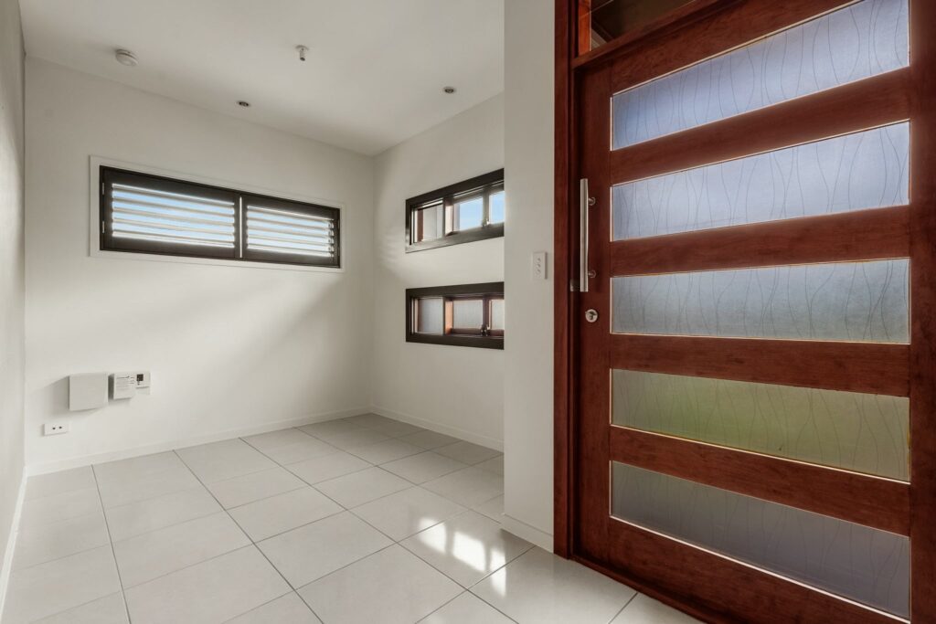 112 Valentine Circuit, Augustine Heights, QLD 4300