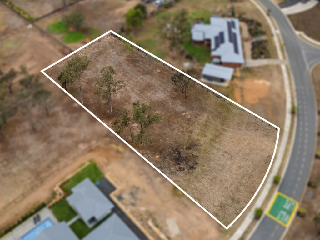 17 Elanora Crescent, Kensington Grove, QLD 4341