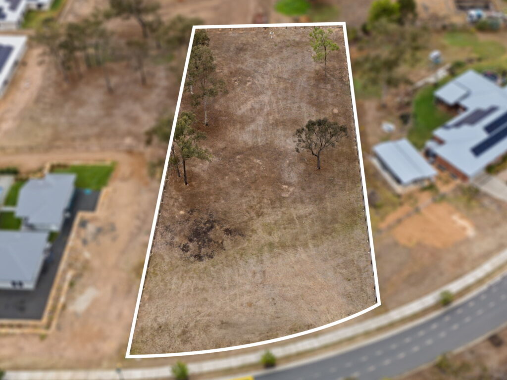 17 Elanora Crescent, Kensington Grove, QLD 4341