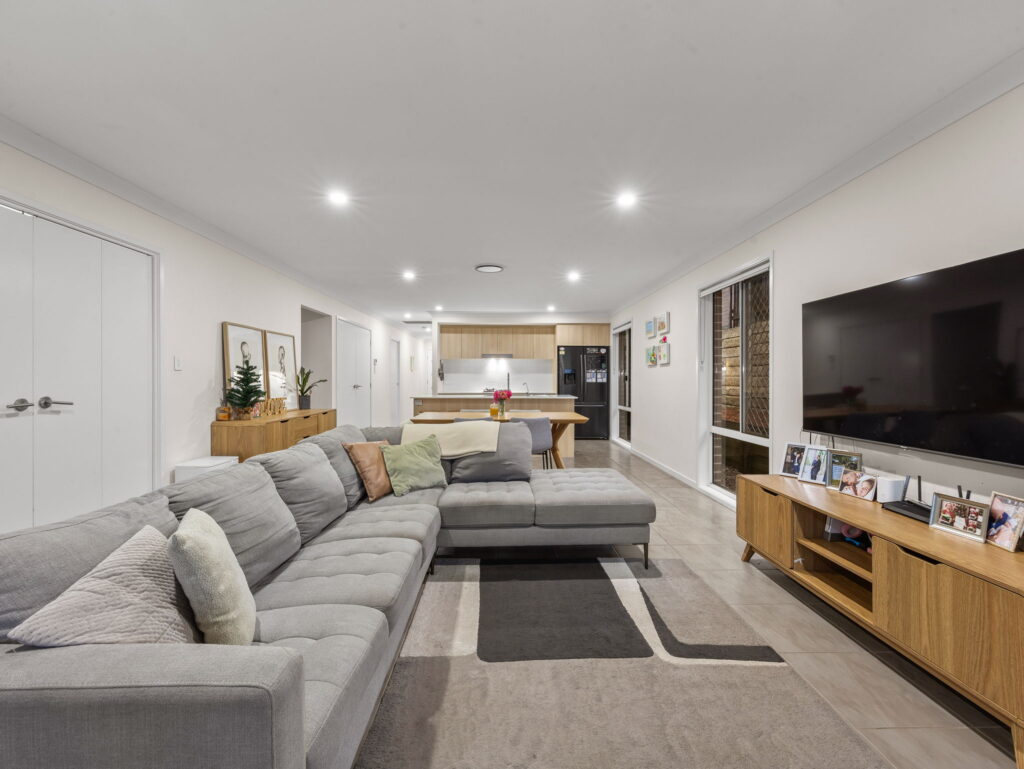 3 Mellor Street, Augustine Heights, QLD 4300