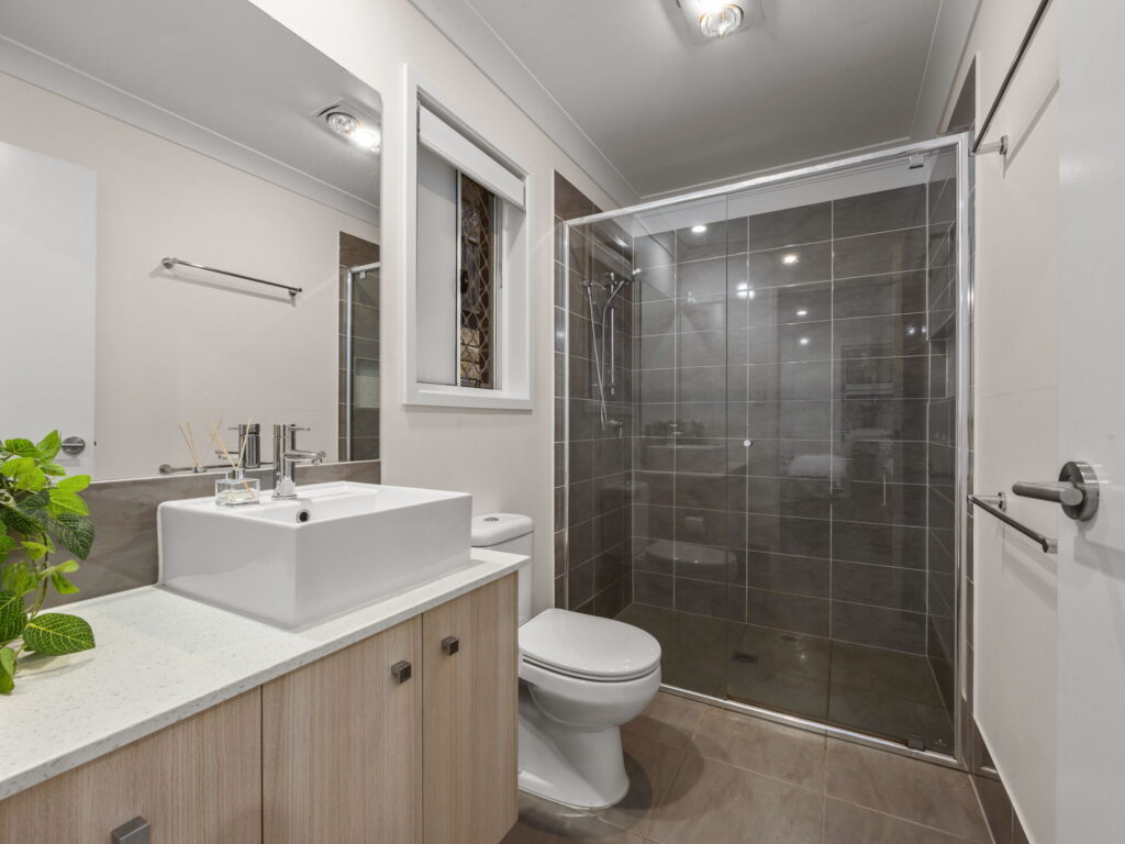3 Mellor Street, Augustine Heights, QLD 4300