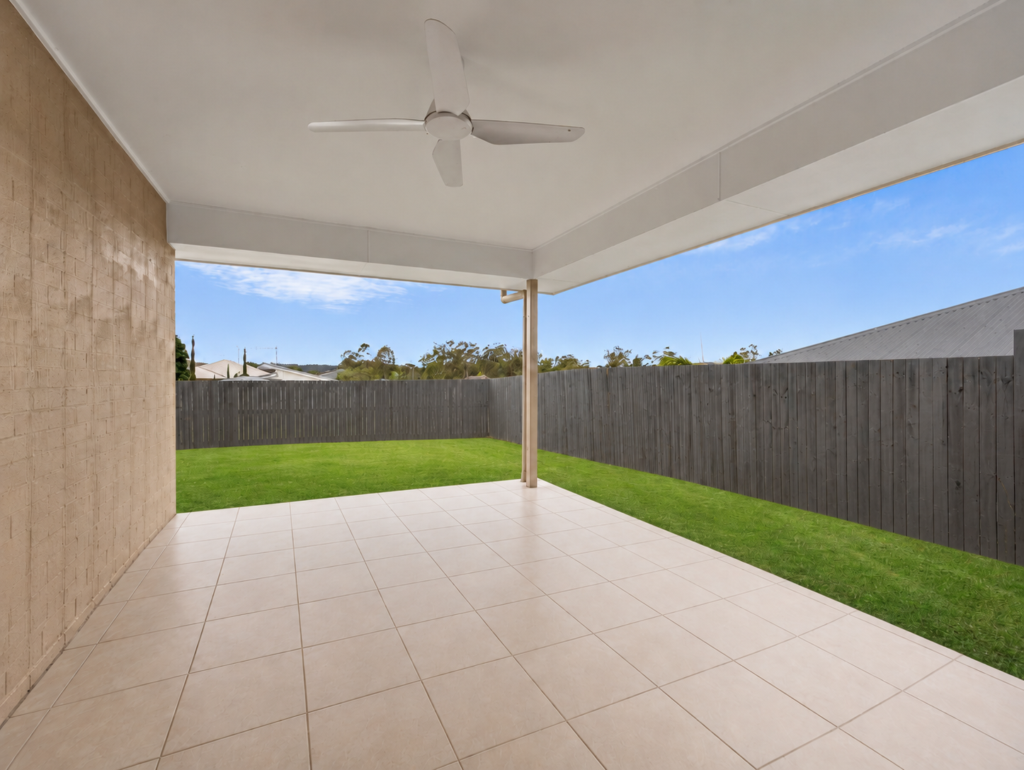 15 Morris Crescent, Bellbird Park, QLD 4300