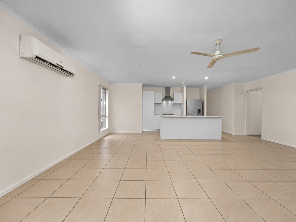 15 Morris Crescent, Bellbird Park, QLD 4300
