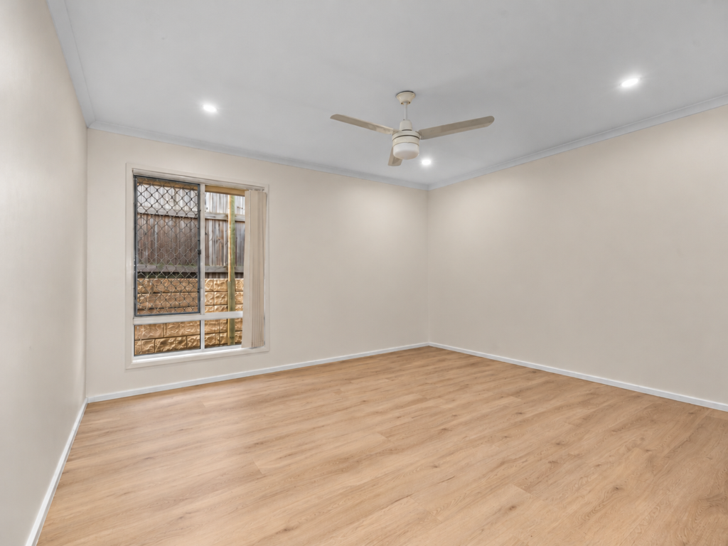 15 Morris Crescent, Bellbird Park, QLD 4300