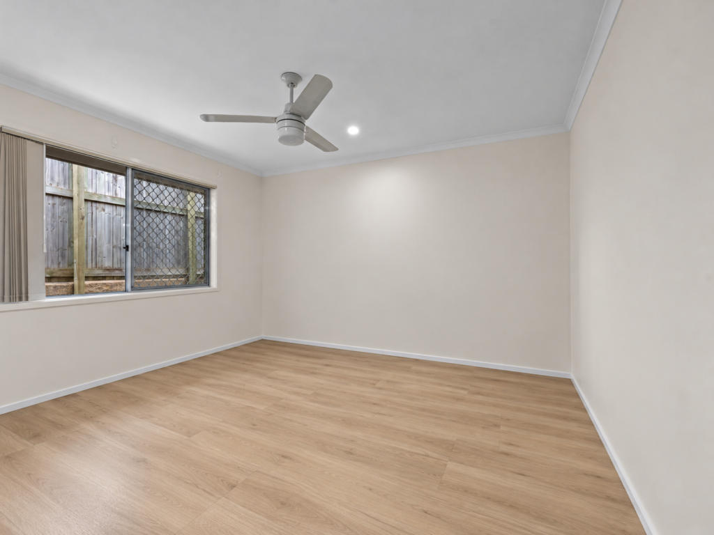 15 Morris Crescent, Bellbird Park, QLD 4300