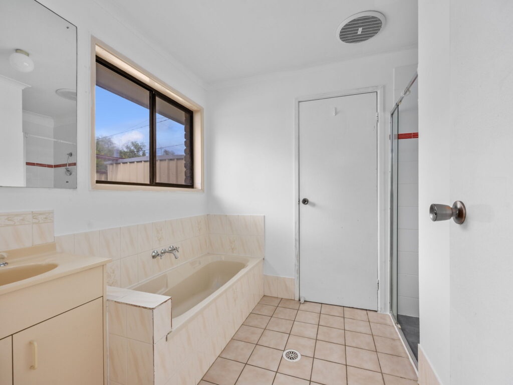 41 Whitlam Drive, Collingwood Park, QLD 4301