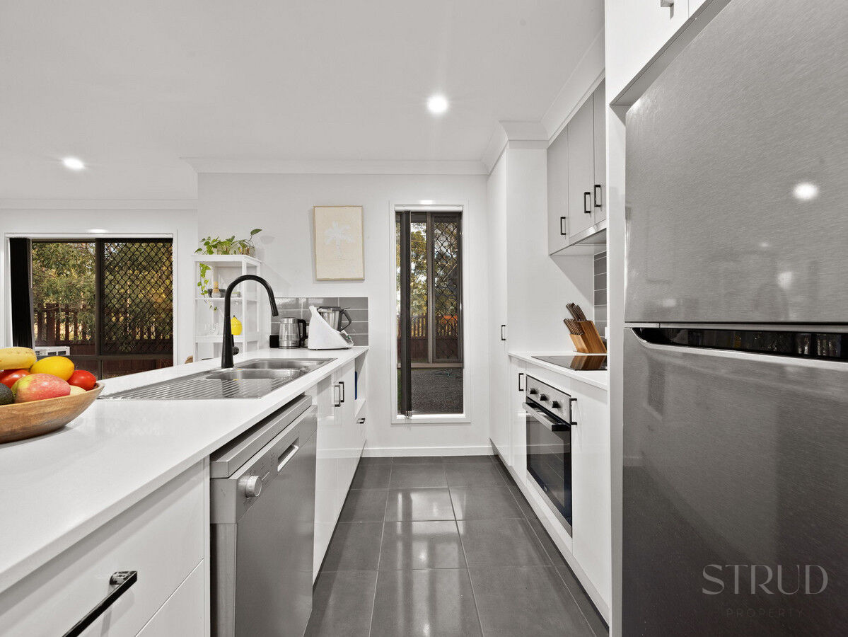 10 Miriam Street, Karalee QLD 4306, Karalee - Thumbnail 3