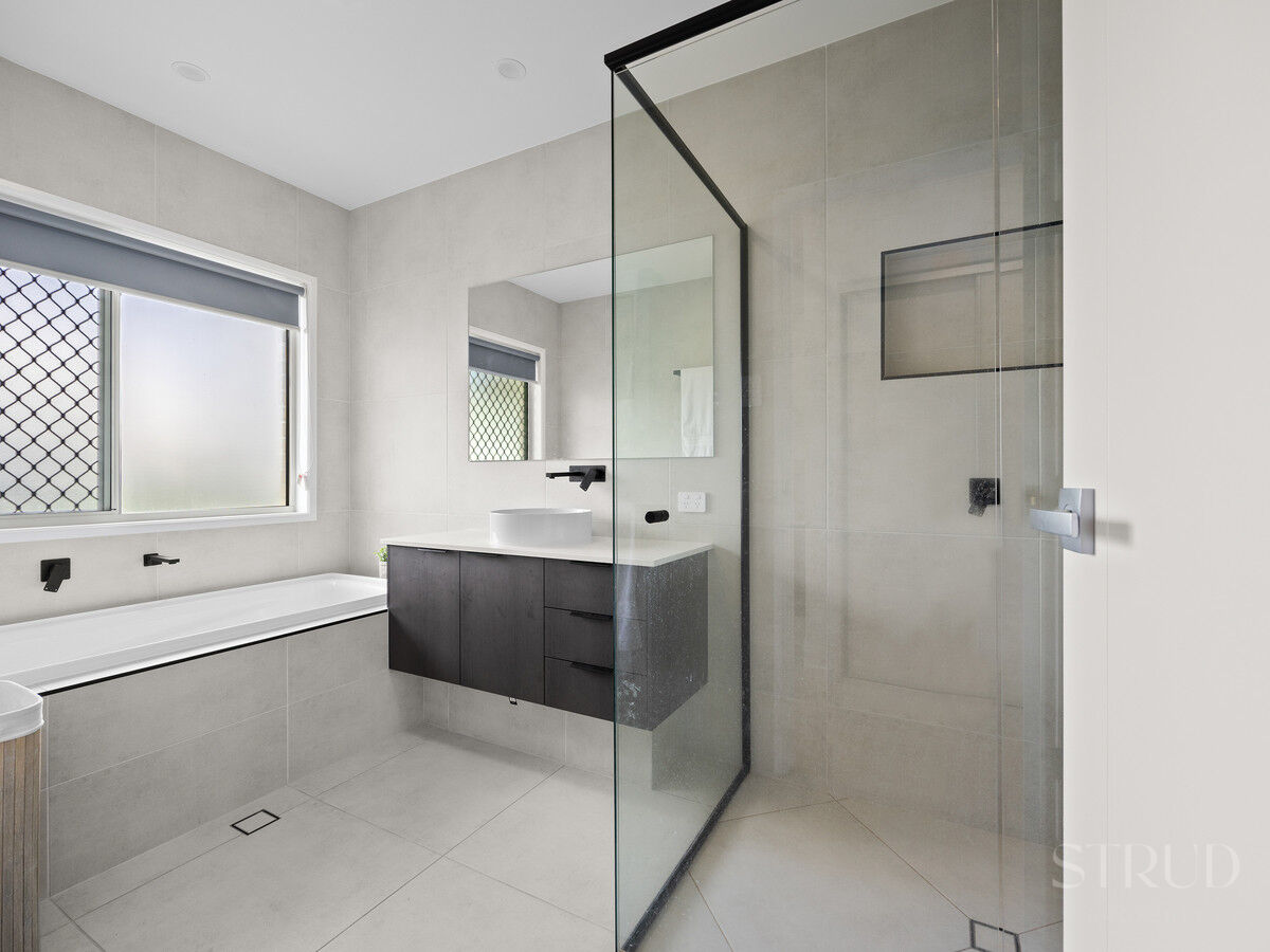 eyJ0eXAiOiJKV1QiLCJhbGciOiJIUzI1NiJ9.eyJzdGciOltbMTYsImh0dHBzOi8vYXUtY3JtLmNkbnMucmV4c29mdHdhcmUuY29tL2FwcC9saXZlc3RvcmUvYWNjb3VudHMvMzg2NC9saXN0aW5ncy8zOTQ1OTY3L2ltYWdlcy8zMF8zYjcyLTU0N2QtMTgxOS03NGQ0LWI1ODctY2JkNi1jMDQ4LTY2YzZfMjAyNDAxMjExMDI0NDguanBnIiwxXSxbMTYsImh0dHBzOi8vYXUtY3JtLmNkbnMucmV4c29mdHdhcmUuY29tL2FwcC9saXZlc3RvcmUvYWNjb3VudHMvMzg2NC93YXRlcm1hcmtzLzUwNy9pbWFnZXMvU3RydWQtV2hpdGVfZTFhNi0zYWY2LWVhYzEtYzUwNC1jOTExLWM1ZmEtZGNhMi1lMWJhXzIwMjIwNTIwMDExNzI1LnBuZyIsMV0sWzgsMjVdLFsxMixudWxsLDAuMDksMl0sWzYsImJvdHRvbS1yaWdodCIsMjUsMjVdXSwiaXNzIjoiNTFjZWJlMTItMTUzYy0xMWU5LTk4YTYtNmU0YTY3YzRmYTg3In0