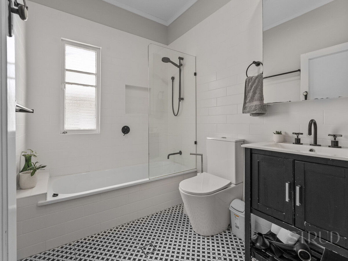 eyJ0eXAiOiJKV1QiLCJhbGciOiJIUzI1NiJ9.eyJzdGciOltbMTYsImh0dHBzOi8vYXUtY3JtLmNkbnMucmV4c29mdHdhcmUuY29tL2FwcC9saXZlc3RvcmUvYWNjb3VudHMvMzg2NC9saXN0aW5ncy80NDY4NzU0L2ltYWdlcy8xNi13ZWItb3ItbWxzLTMwLWNvb185YjExLWZjNGUtNDgyZC1kNjhjLWE1ZWYtNzhhZi04ZDVmLTBhYjVfMjAyNTAzMDIwMzQwMjYuanBnIiwxXSxbMTYsImh0dHBzOi8vYXUtY3JtLmNkbnMucmV4c29mdHdhcmUuY29tL2FwcC9saXZlc3RvcmUvYWNjb3VudHMvMzg2NC93YXRlcm1hcmtzLzUwNy9pbWFnZXMvU3RydWQtV2hpdGVfZTFhNi0zYWY2LWVhYzEtYzUwNC1jOTExLWM1ZmEtZGNhMi1lMWJhXzIwMjIwNTIwMDExNzI1LnBuZyIsMV0sWzgsMjVdLFsxMixudWxsLDAuMDksMl0sWzYsImJvdHRvbS1yaWdodCIsMjUsMjVdXSwiaXNzIjoiNTFjZWJlMTItMTUzYy0xMWU5LTk4YTYtNmU0YTY3YzRmYTg3In0