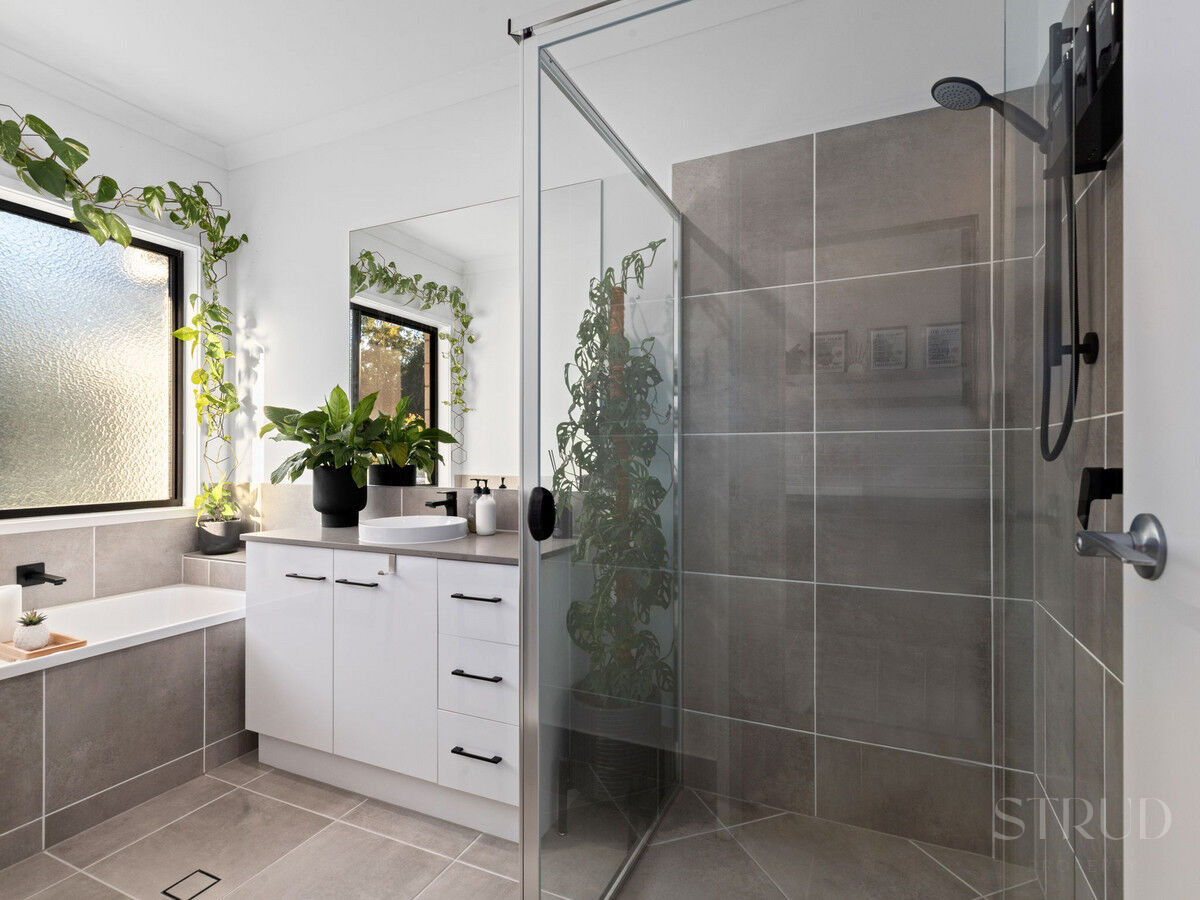 eyJ0eXAiOiJKV1QiLCJhbGciOiJIUzI1NiJ9.eyJzdGciOltbMTYsImh0dHBzOi8vYXUtY3JtLmNkbnMucmV4c29mdHdhcmUuY29tL2FwcC9saXZlc3RvcmUvYWNjb3VudHMvMzg2NC9saXN0aW5ncy80Njc2MTI5L2ltYWdlcy8yOC13ZWItb3ItbWxzLTUtaGlkZV9hMWQzLTVhN2UtNmJiMS02YmU2LWE5OWYtYTYzYy0yOWZlLTE3NGRfMjAyNTA4MDcxMjQ1NDAuanBnIiwxXSxbMTYsImh0dHBzOi8vYXUtY3JtLmNkbnMucmV4c29mdHdhcmUuY29tL2FwcC9saXZlc3RvcmUvYWNjb3VudHMvMzg2NC93YXRlcm1hcmtzLzUwNy9pbWFnZXMvU3RydWQtV2hpdGVfZTFhNi0zYWY2LWVhYzEtYzUwNC1jOTExLWM1ZmEtZGNhMi1lMWJhXzIwMjIwNTIwMDExNzI1LnBuZyIsMV0sWzgsMjVdLFsxMixudWxsLDAuMDksMl0sWzYsImJvdHRvbS1yaWdodCIsMjUsMjVdXSwiaXNzIjoiNTFjZWJlMTItMTUzYy0xMWU5LTk4YTYtNmU0YTY3YzRmYTg3In0