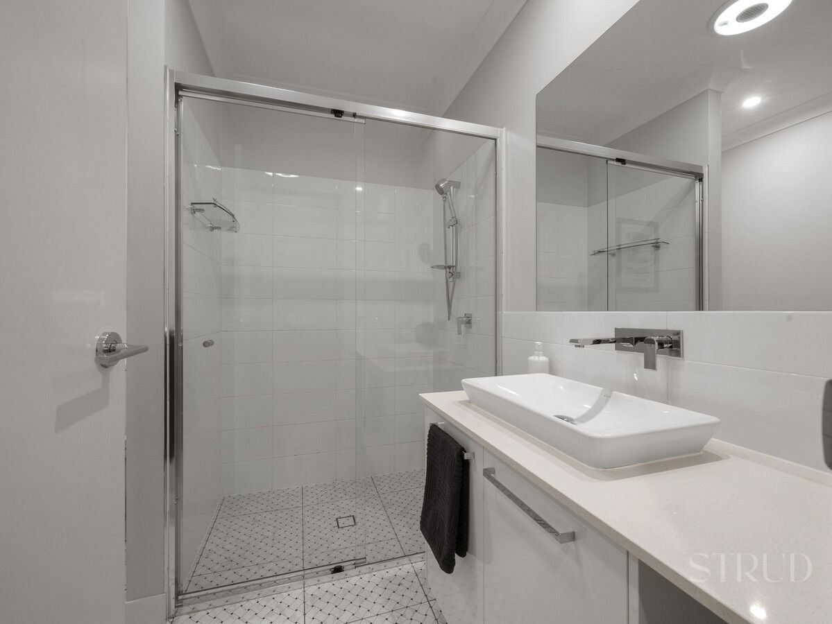 eyJ0eXAiOiJKV1QiLCJhbGciOiJIUzI1NiJ9.eyJzdGciOltbMTYsImh0dHBzOi8vYXUtY3JtLmNkbnMucmV4c29mdHdhcmUuY29tL2FwcC9saXZlc3RvcmUvYWNjb3VudHMvMzg2NC9saXN0aW5ncy80NzMzMjIyL2ltYWdlcy8yNi13ZWItb3ItbWxzLTEyLWxvbV82ZTM4LThkNTctNDYyYy1kM2E3LTVmYmItNTcwYS05NmU5LTc0ZWNfMjAyNTEwMTQxMTI1NDkuanBnIiwxXSxbMTYsImh0dHBzOi8vYXUtY3JtLmNkbnMucmV4c29mdHdhcmUuY29tL2FwcC9saXZlc3RvcmUvYWNjb3VudHMvMzg2NC93YXRlcm1hcmtzLzUwNy9pbWFnZXMvU3RydWQtV2hpdGVfZTFhNi0zYWY2LWVhYzEtYzUwNC1jOTExLWM1ZmEtZGNhMi1lMWJhXzIwMjIwNTIwMDExNzI1LnBuZyIsMV0sWzgsMjVdLFsxMixudWxsLDAuMDksMl0sWzYsImJvdHRvbS1yaWdodCIsMjUsMjVdXSwiaXNzIjoiNTFjZWJlMTItMTUzYy0xMWU5LTk4YTYtNmU0YTY3YzRmYTg3In0