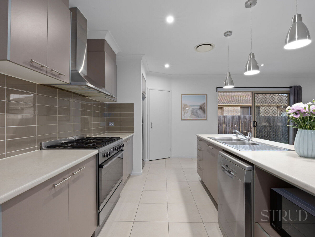 eyJ0eXAiOiJKV1QiLCJhbGciOiJIUzI1NiJ9.eyJzdGciOltbMTYsImh0dHBzOi8vYXUtY3JtLmNkbnMucmV4c29mdHdhcmUuY29tL2FwcC9saXZlc3RvcmUvYWNjb3VudHMvMzg2NC9saXN0aW5ncy80NzQyNTkyL2ltYWdlcy8xMC13ZWItb3ItbWxzLTgtZWFybF84Njk3LTUxODgtNDE1My1kNzcwLWRkNzAtNzU4NC00N2NiLTM4NDBfMjAyNTEwMTkxMDI5MDMuanBnIiwxXSxbMTYsImh0dHBzOi8vYXUtY3JtLmNkbnMucmV4c29mdHdhcmUuY29tL2FwcC9saXZlc3RvcmUvYWNjb3VudHMvMzg2NC93YXRlcm1hcmtzLzUwNy9pbWFnZXMvU3RydWQtV2hpdGVfZTFhNi0zYWY2LWVhYzEtYzUwNC1jOTExLWM1ZmEtZGNhMi1lMWJhXzIwMjIwNTIwMDExNzI1LnBuZyIsMV0sWzgsMjVdLFsxMixudWxsLDAuMDksMl0sWzYsImJvdHRvbS1yaWdodCIsMjUsMjVdXSwiaXNzIjoiNTFjZWJlMTItMTUzYy0xMWU5LTk4YTYtNmU0YTY3YzRmYTg3In0