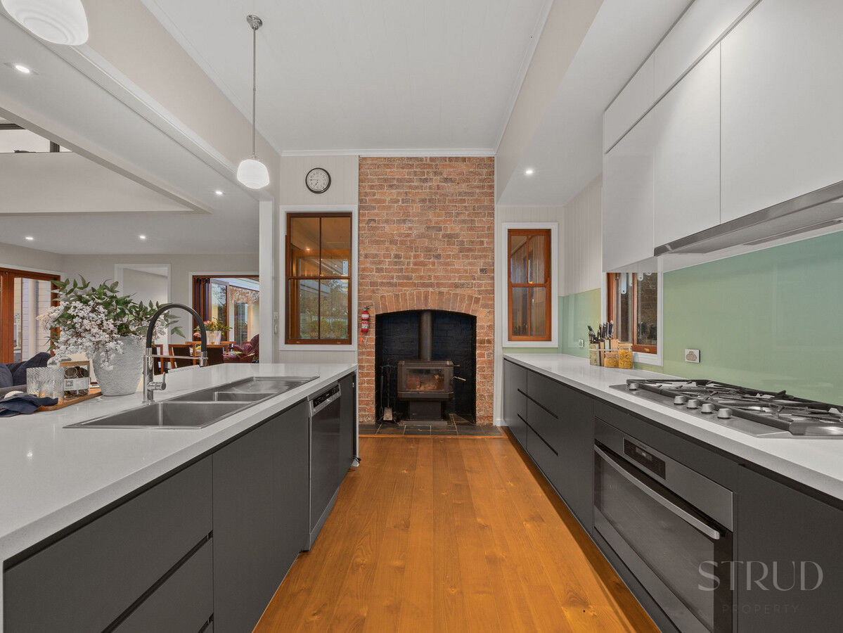 eyJ0eXAiOiJKV1QiLCJhbGciOiJIUzI1NiJ9.eyJzdGciOltbMTYsImh0dHBzOi8vYXUtY3JtLmNkbnMucmV4c29mdHdhcmUuY29tL2FwcC9saXZlc3RvcmUvYWNjb3VudHMvMzg2NC9saXN0aW5ncy80NzEwMzc5L2ltYWdlcy8yNS13ZWItb3ItbWxzLTE0LWhlcl8yZDY1LWEwYzUtZTQ5ZC1mMmU2LTE3NTYtOGE2MC1mYWUyLTJmZWVfMjAyNTEwMjMxMTQ3MTkuanBnIiwxXSxbMTYsImh0dHBzOi8vYXUtY3JtLmNkbnMucmV4c29mdHdhcmUuY29tL2FwcC9saXZlc3RvcmUvYWNjb3VudHMvMzg2NC93YXRlcm1hcmtzLzUwNy9pbWFnZXMvU3RydWQtV2hpdGVfZTFhNi0zYWY2LWVhYzEtYzUwNC1jOTExLWM1ZmEtZGNhMi1lMWJhXzIwMjIwNTIwMDExNzI1LnBuZyIsMV0sWzgsMjVdLFsxMixudWxsLDAuMDksMl0sWzYsImJvdHRvbS1yaWdodCIsMjUsMjVdXSwiaXNzIjoiNTFjZWJlMTItMTUzYy0xMWU5LTk4YTYtNmU0YTY3YzRmYTg3In0